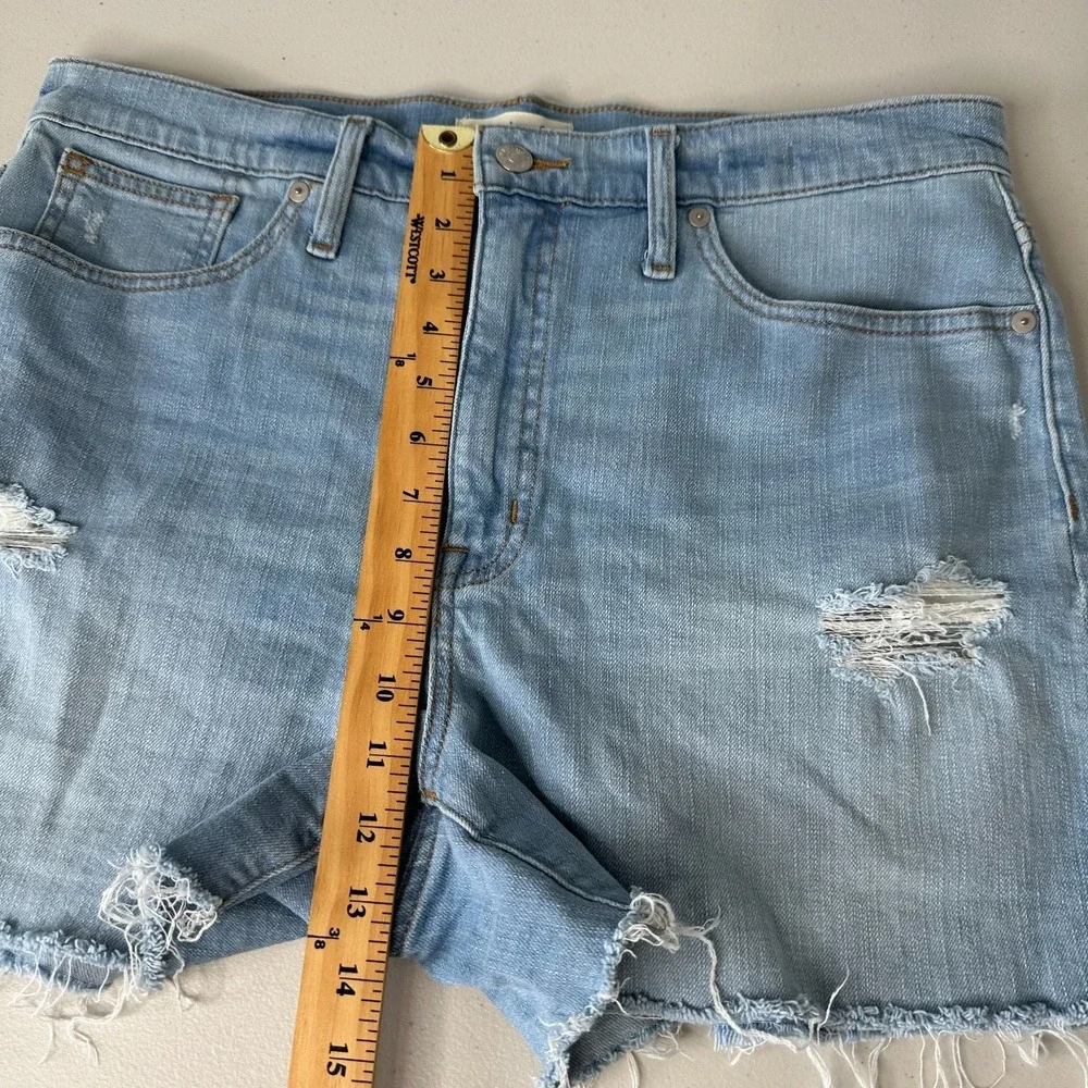 Madewell Blue‎ Jean Shorts Size 31 Distressed Raw Hem